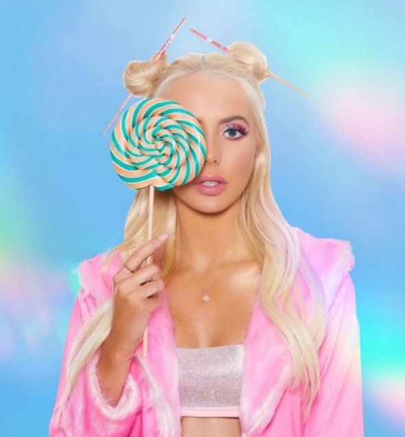 Rising Above: Ceara Cavalieri’s ‘This’s My Bitch’ Soars with&nbsp;Confidence