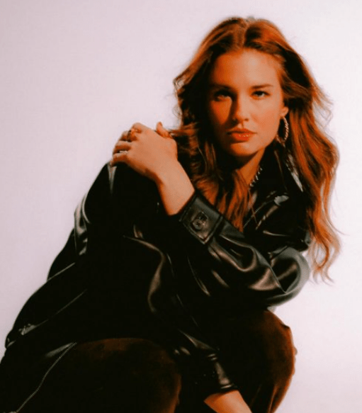 Essy’s ‘Fire Alive’: A Blaze of Emotion and&nbsp;Harmony!