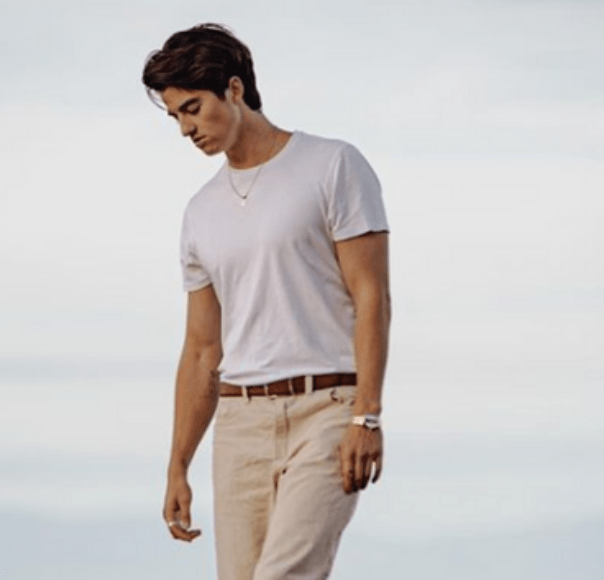 Honesty in Harmony: Elijah Woods’ ‘Second Guessing’ Speaks&nbsp;Volumes