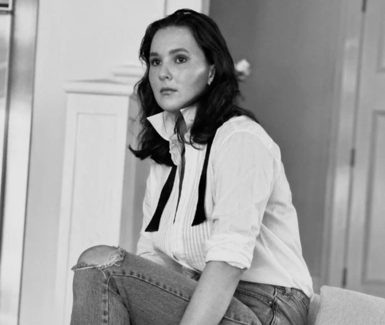 Refresh your music sense with Zara Haines’ new single ‘The Blonde’!