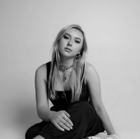 Lauren Presley: The Alt-Pop Sensation Behind ‘AMERICAS SWEETHEARTS’