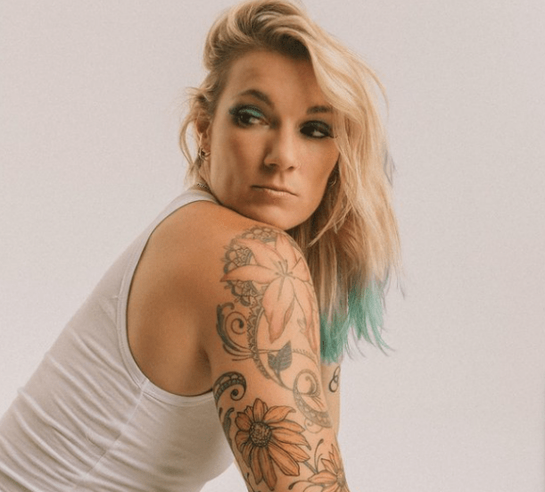 A new round of sound from Jessie Phelps: “Well Done” will light a fire in your&nbsp;heart!