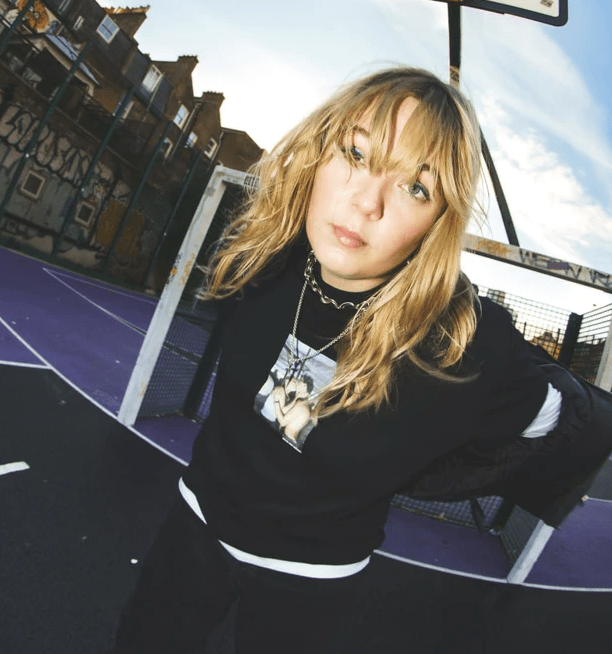 Mesmerizing vocals and an exceptional moment: Sofi Vonn and her ‘Contagious’ at the heart of your feelings!