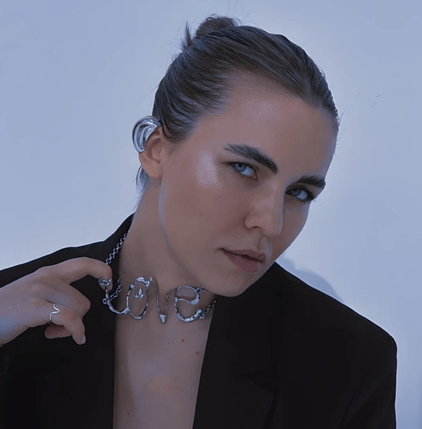 Kate Bes “wasn’t ready for this” – Let Love Find You When You Least Expect It!