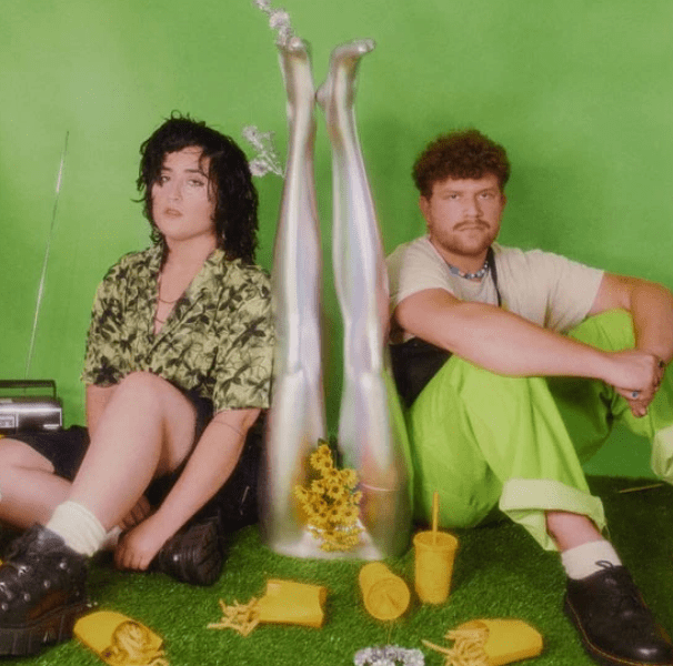 A Virtual Stage of Melodrama: Fake Dad’s Musical&nbsp;Spectacle