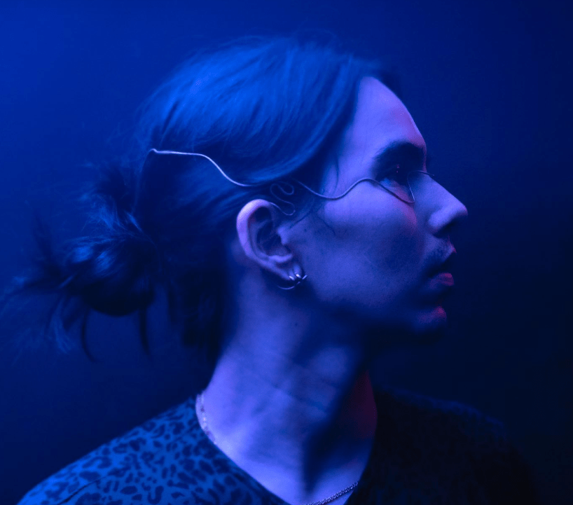 Alt-Pop, Jazz, and Indie: The Musical Richness of ‘When The Light Goes Out’ by Enla&nbsp;Arboleda