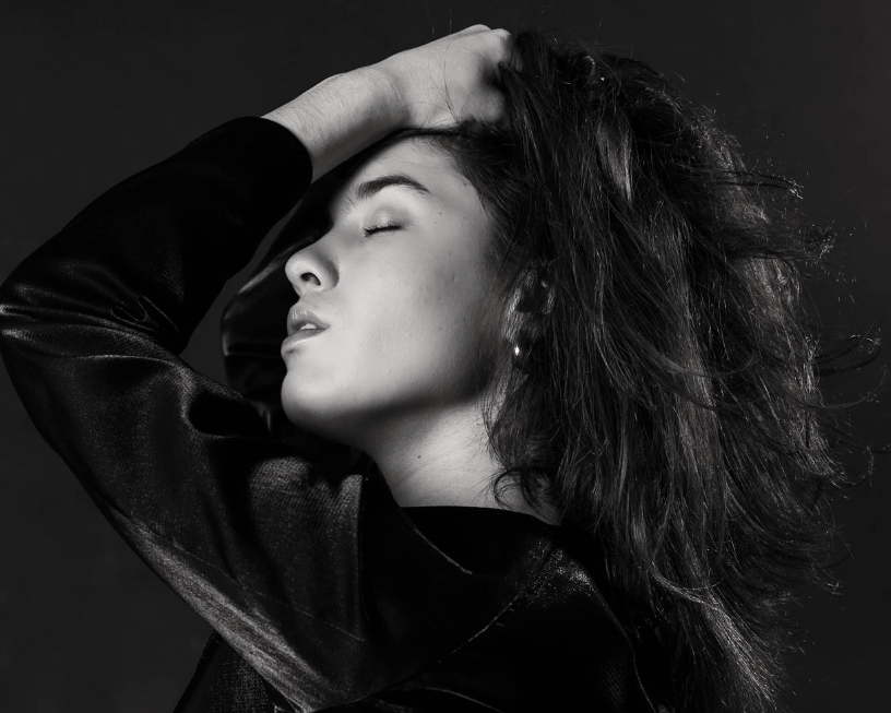 K RHEN and Her New Single ‘Shadow’: Warm Pop Sound for a Romantic&nbsp;Mood