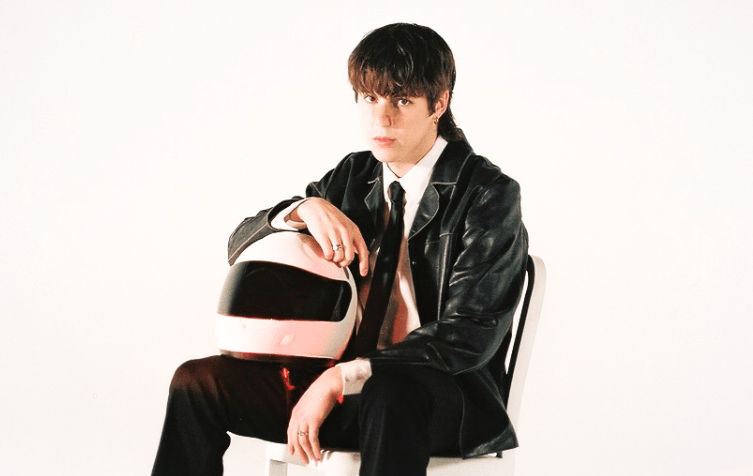 Playful Blend of Style in Young Friend’s New Single ‘Boyfriend Material’