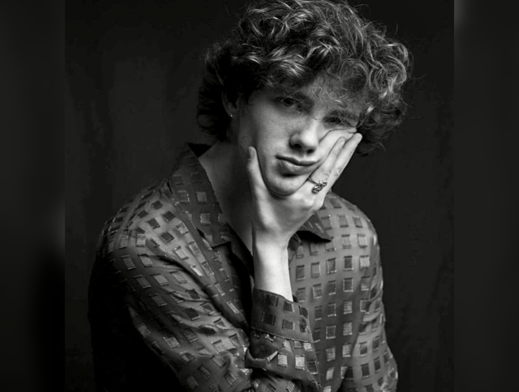 Vulnerability Never Sounded So Good: Thomas Stringfellow’s “Capture&nbsp;Me”