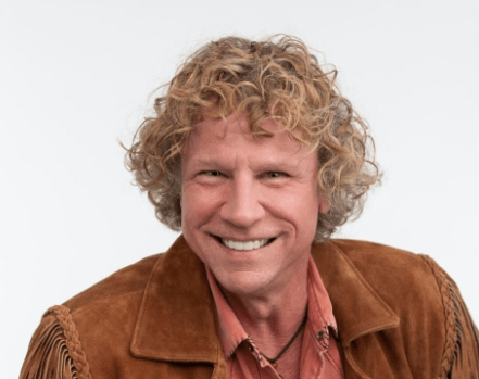 Jimmy Mallia’s “Hey Hey” – A High-Octane Mix of Rock, Folk, and&nbsp;Reflection