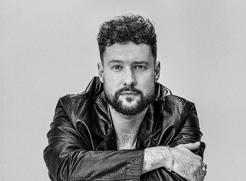 “My World” by Calum Scott: The Boy Next Door with a Voice That Conquers&nbsp;Hearts