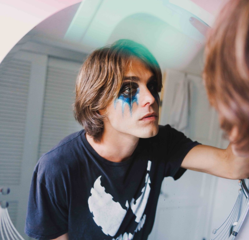 A Gothic Party with Leo Lauren: Music Where Thrill and Fear Go Hand in&nbsp;Hand