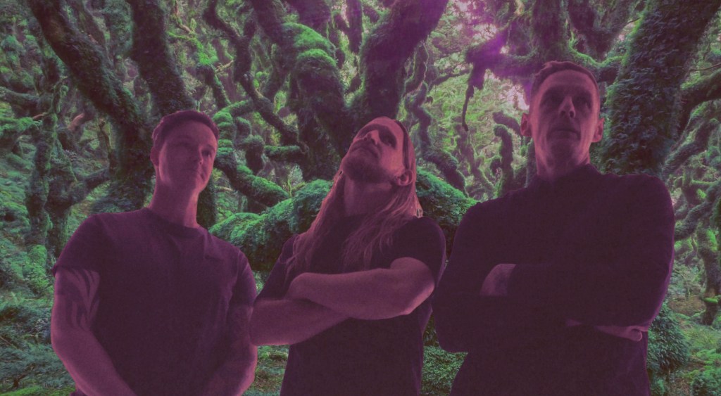 Nature Meets Digital: The Visual Artistry Behind SLIMIVICH x Throng’s ‘Wound&nbsp;Tight’