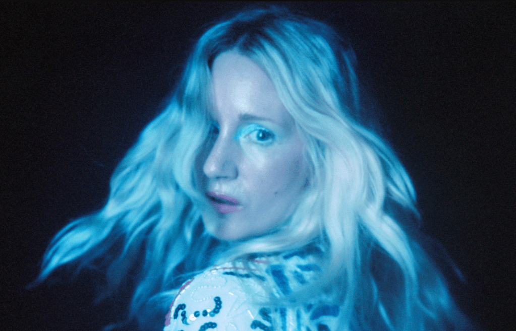 Love, Guitars, and Storytelling: Sadie Brown’s “Counterfeit” A Soft Indie-Pop&nbsp;Revelation