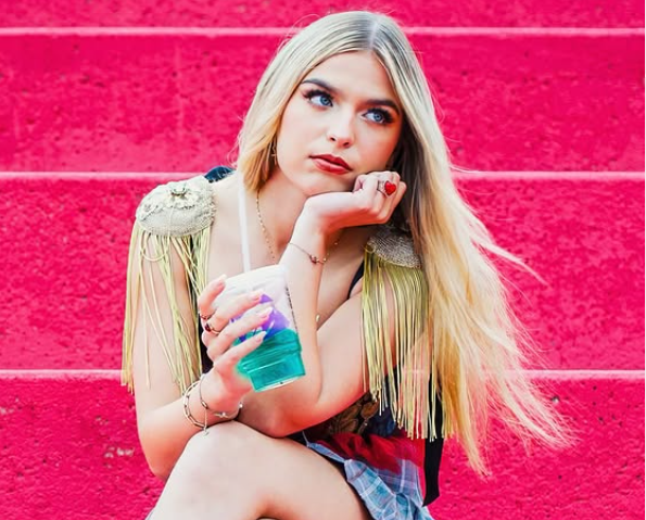 A Spark Turns to Flame: “Like Like Love You” by Naomi&nbsp;Jane