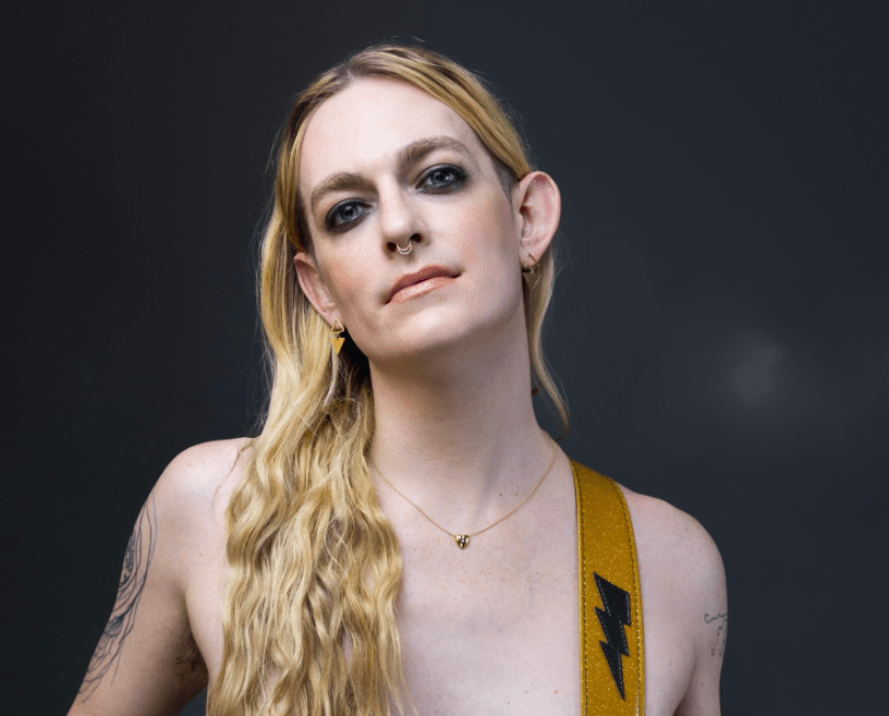 The new single by Joy Burklund & Her Band, “Steady Heart”: A Voice of Transformation and Queer&nbsp;Love