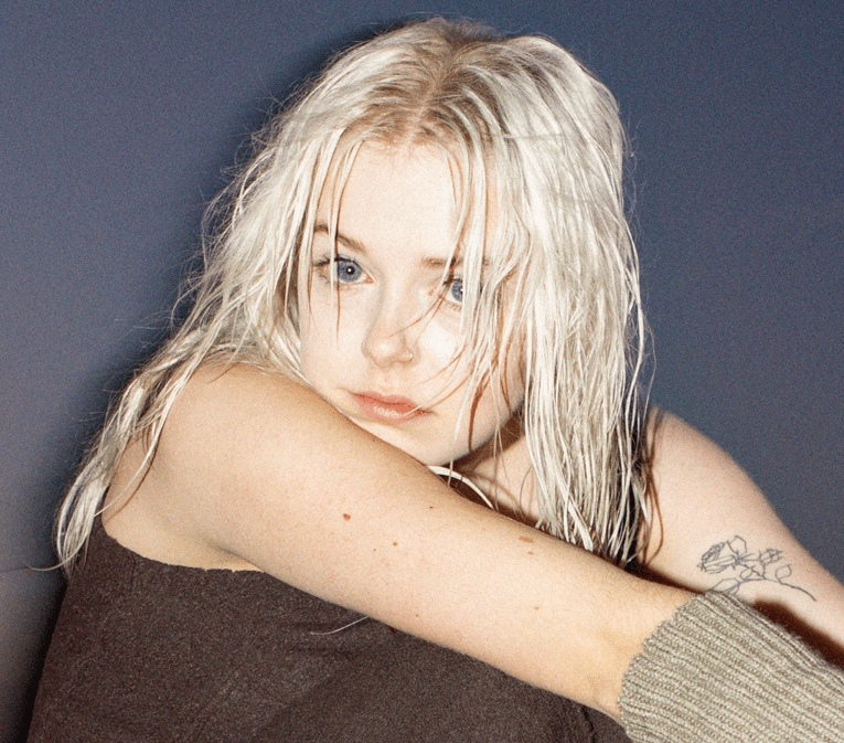 Young Love and Inner Conflicts in the Song “Previous Problems” by JOA