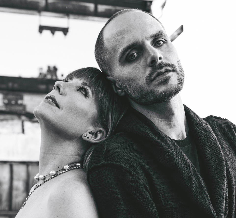 Two voices and a Guitar – Yet it Sounds Like an Orchestra: Flagship Romance in the Track “North&nbsp;Star”