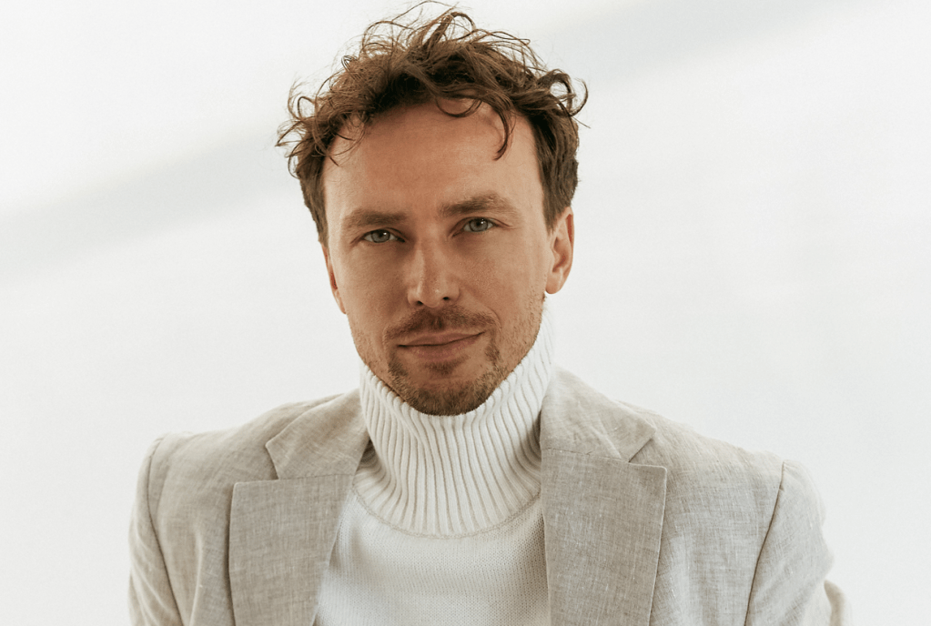 Musical Watercolor: Alex Solely Paints Emotions with Sound The New Album “The Home Concert” – a Refined Soundtrack to Summer’s Quiet&nbsp;Moments