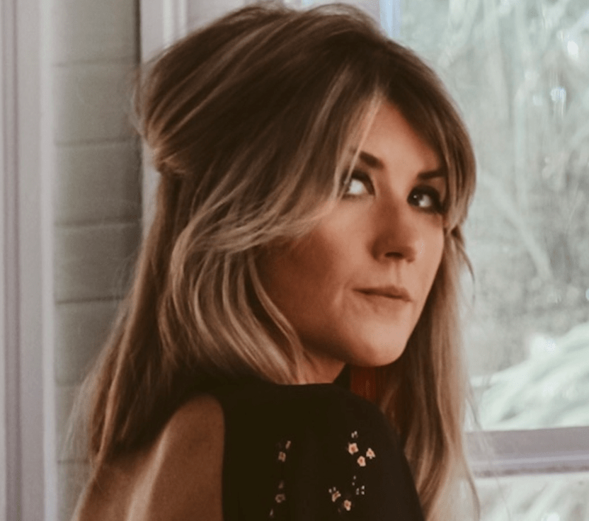 “Self Soother”: An Indie Ballad About Narcissism and Inner Strength – Lauren Spring Shares Her&nbsp;Story