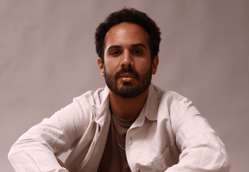 D Fine Us Present a Modern Blues Parable: “Walk This World&nbsp;Alone”