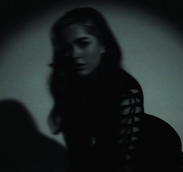 “Black Out” – the Sound of Movement and Full Energy From Macy