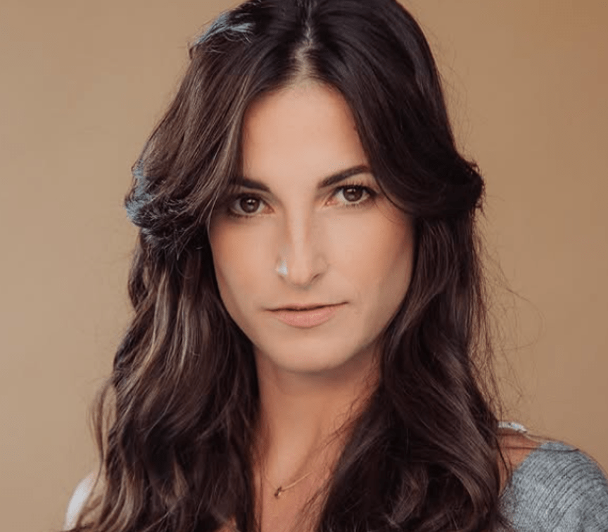 Clear Indie Pop and Energetic Melody in Nati Román’s New Single&nbsp;“Baires”