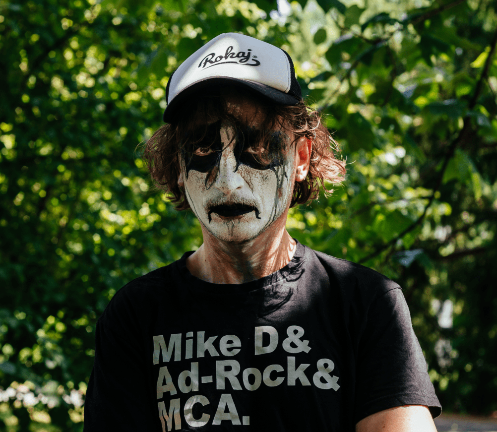 Easy to Recognize, Impossible to Forget: Freidrich$ and His “Wish”