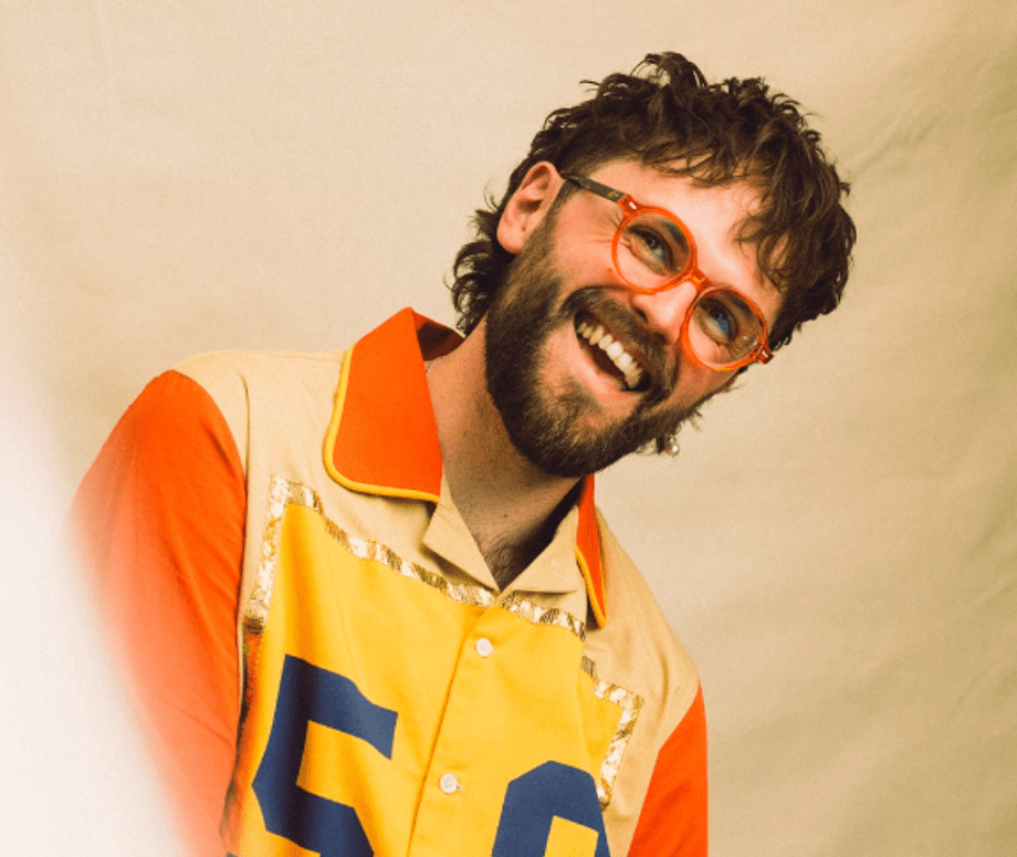 “Loving You Is Easy” – Scott Quinn’s New Single: Overcoming Love’s Complex Realities