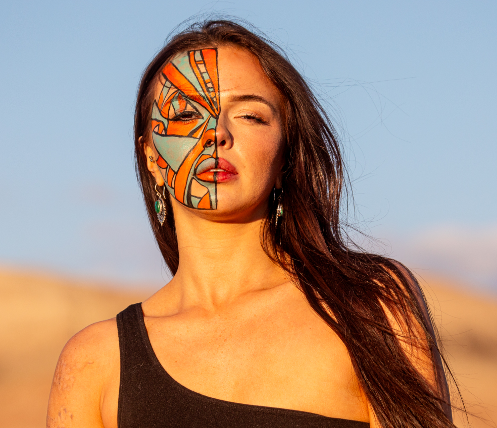 “None the Wiser” Single by Ava Renn: a Spark of Light Against the ...