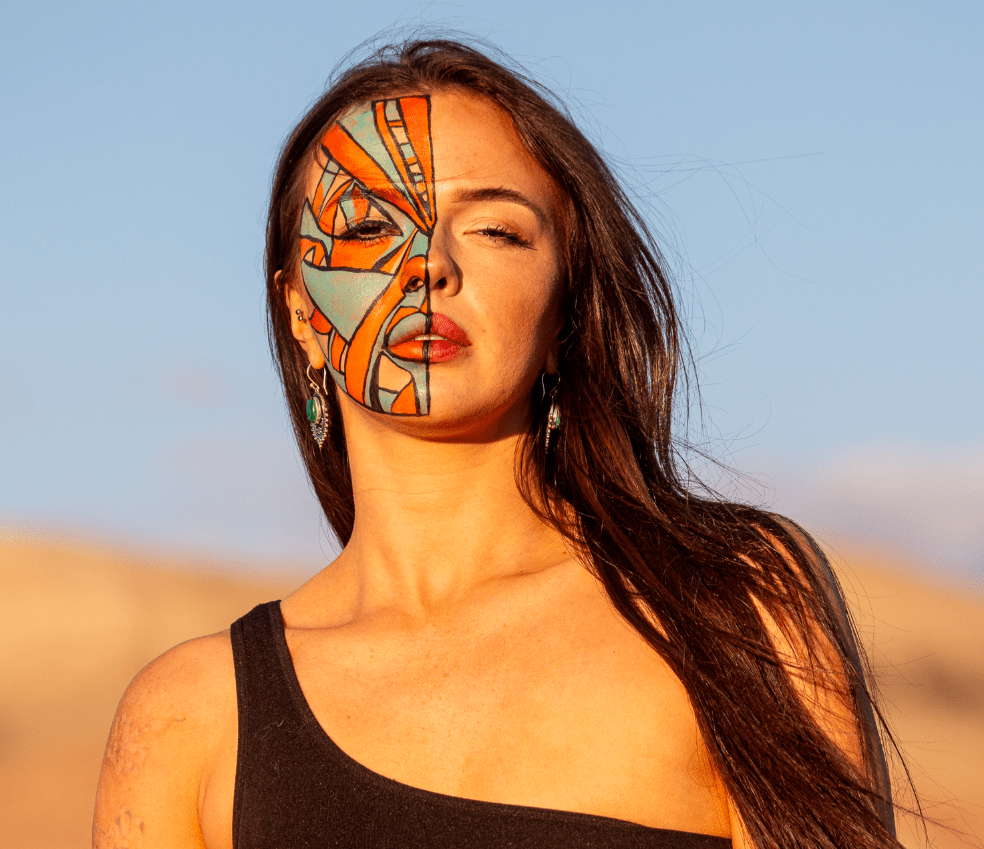 “None the Wiser” Single by Ava Renn: a Spark of Light Against the Backdrop of Doubt