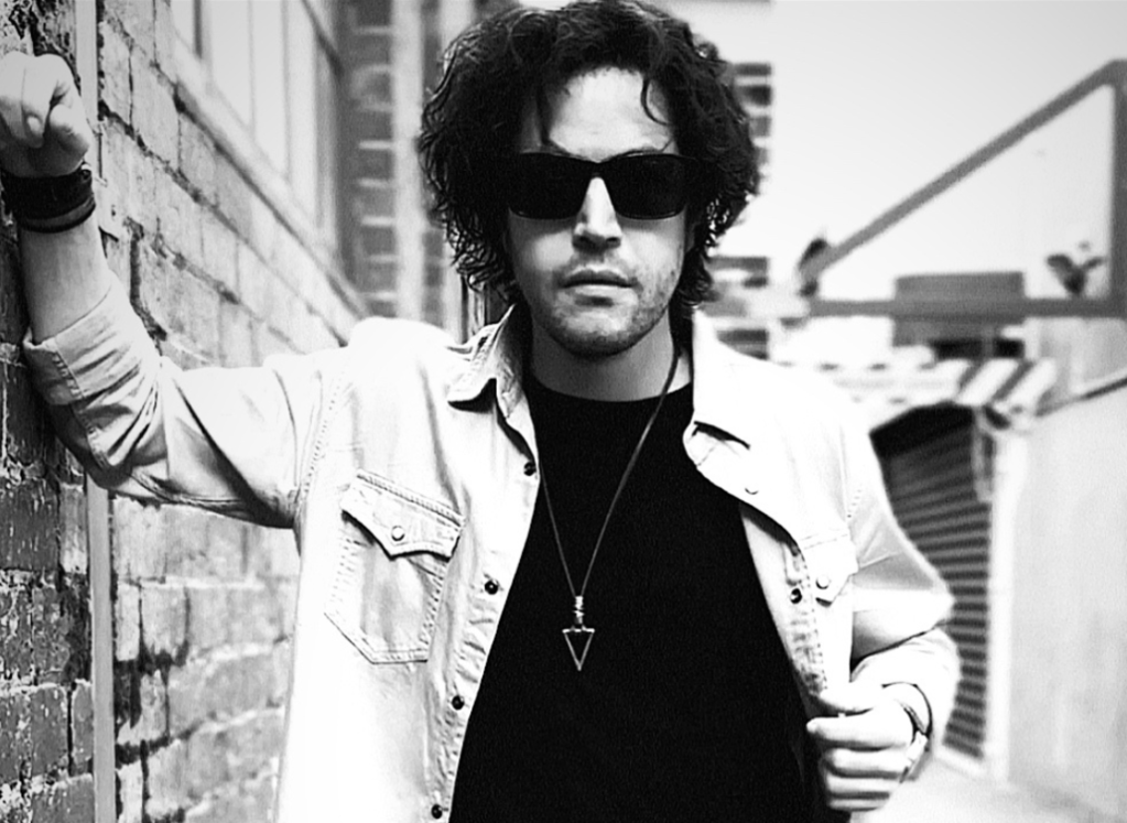 “Desire”: Energy, Rhythm, and Sincerity of Jason&nbsp;Ayres