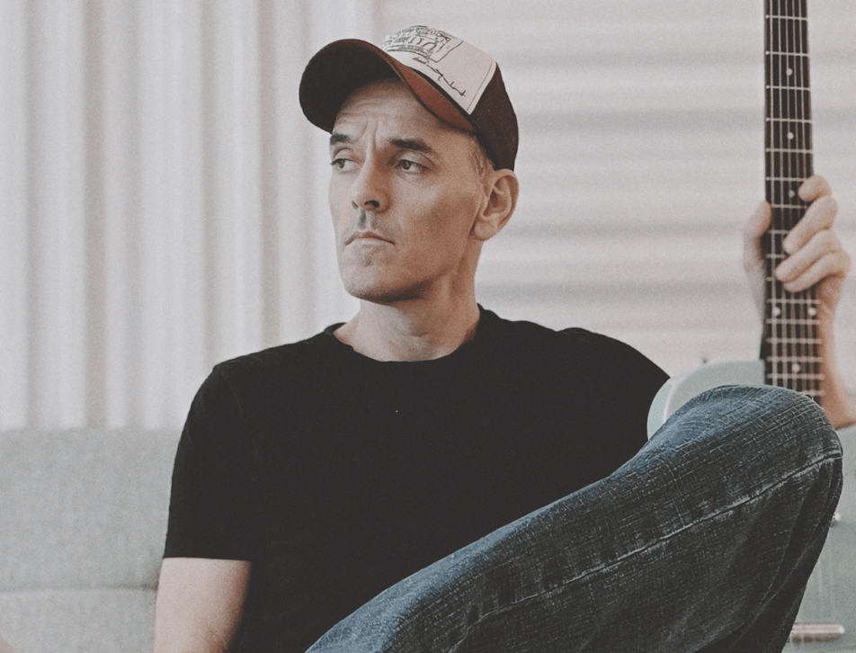 Subtle Lines and a Gentle Groove: HERON in the New Single “Fell In Love&nbsp;Again”