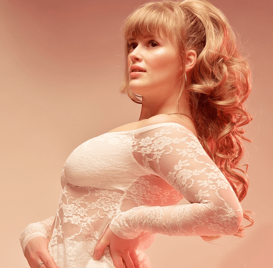 The New Release “Last December” by Sasha Sky is Attracting&nbsp;Attention