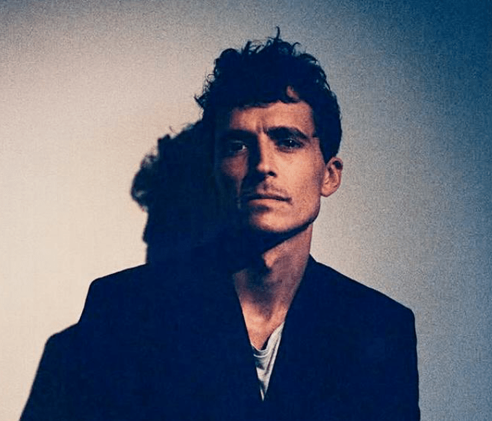 Escape from the Noise of the World: Esplanade Releases “Hit Me&nbsp;Up”