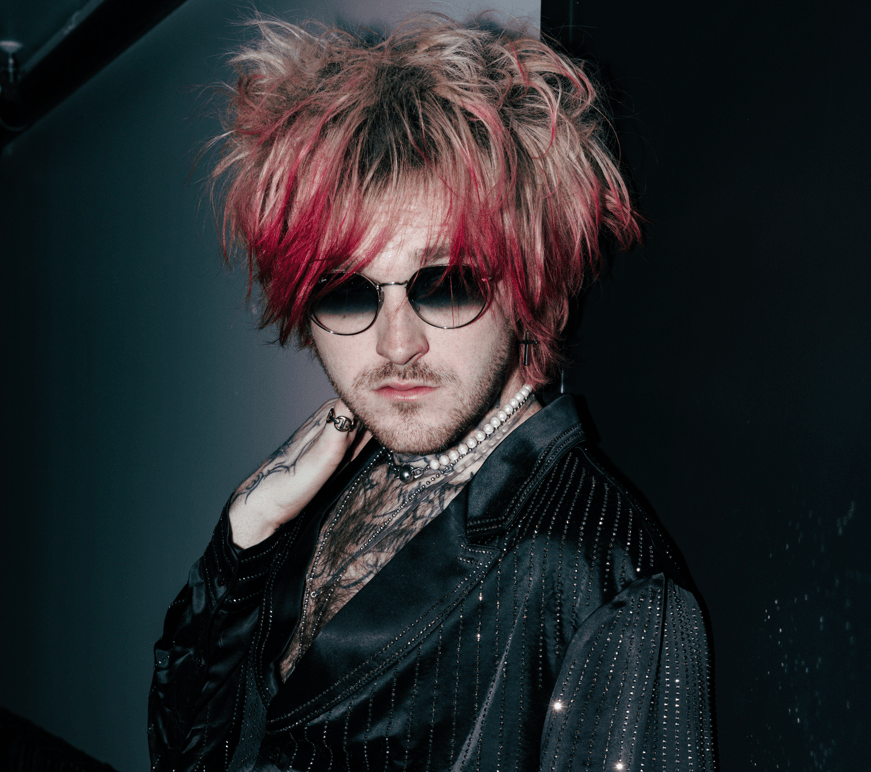 Nighttime Melancholy and Tension in the New Track by Elijah&nbsp;Cruise