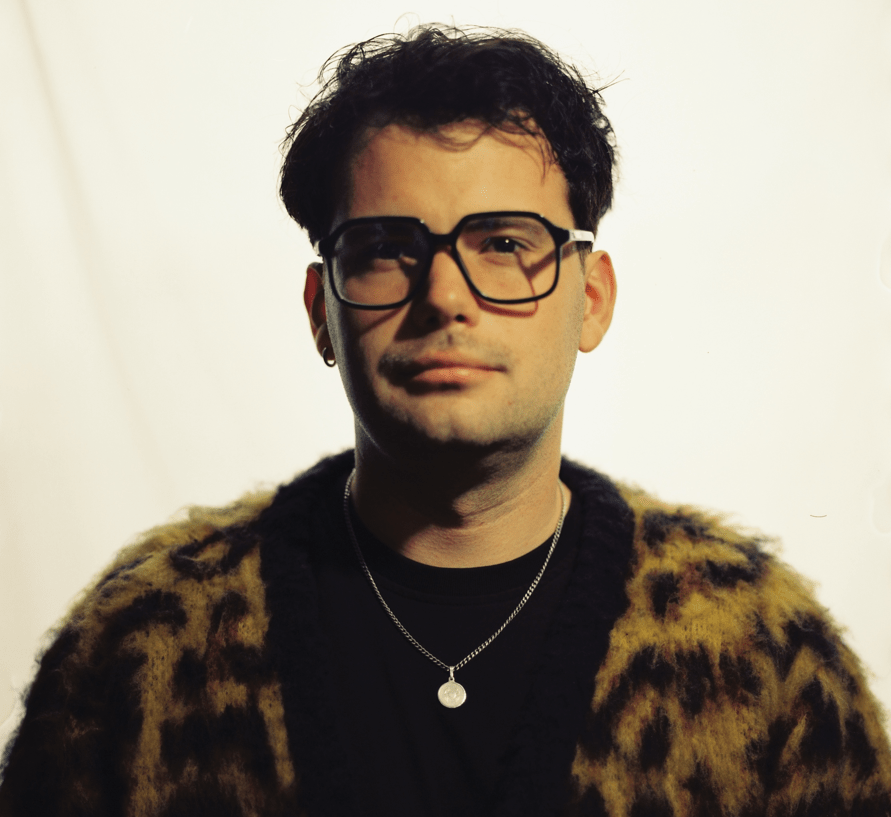 Improvisation as the Foundation: “Never You” by Y&nbsp;Mellon