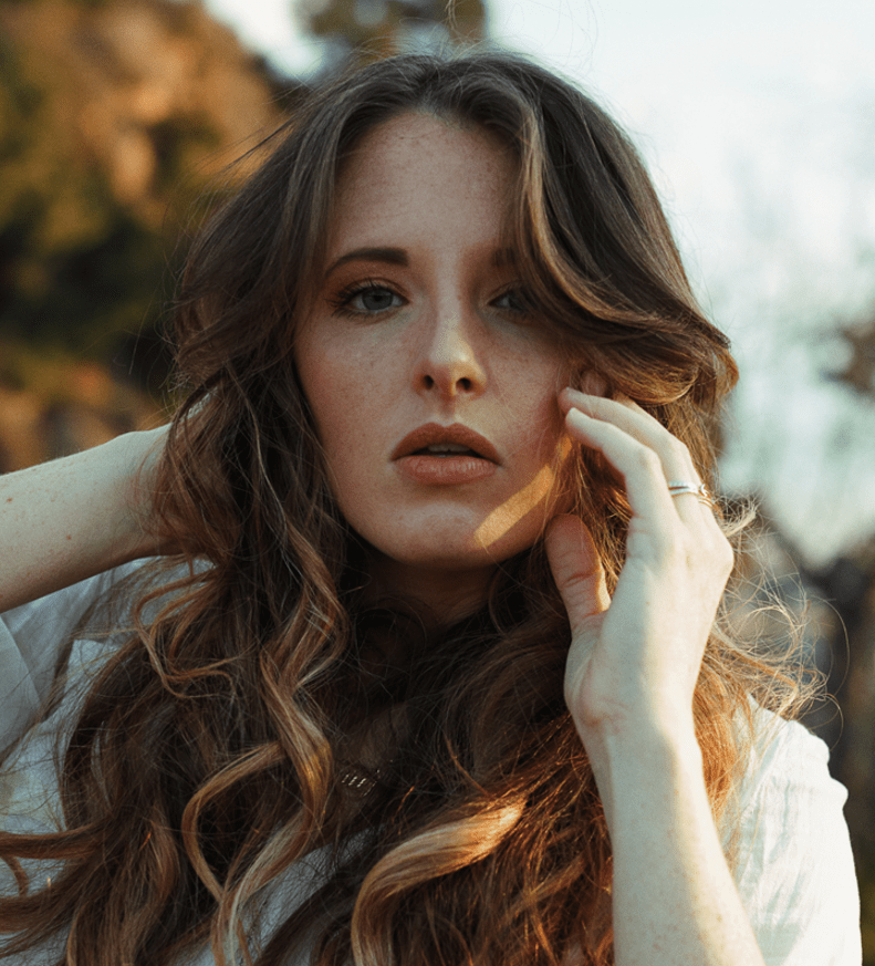 When Self-Improvement Becomes a Song: “Crowded&nbsp;Room”