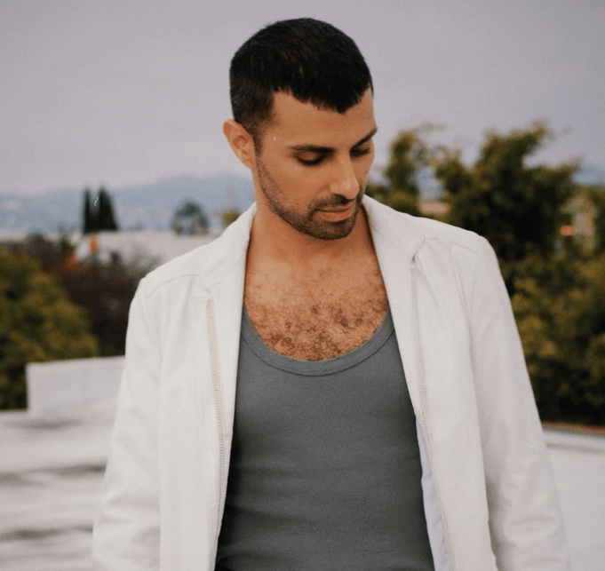 Love or Ambition: the Central Choice in Oshri’s New&nbsp;Release