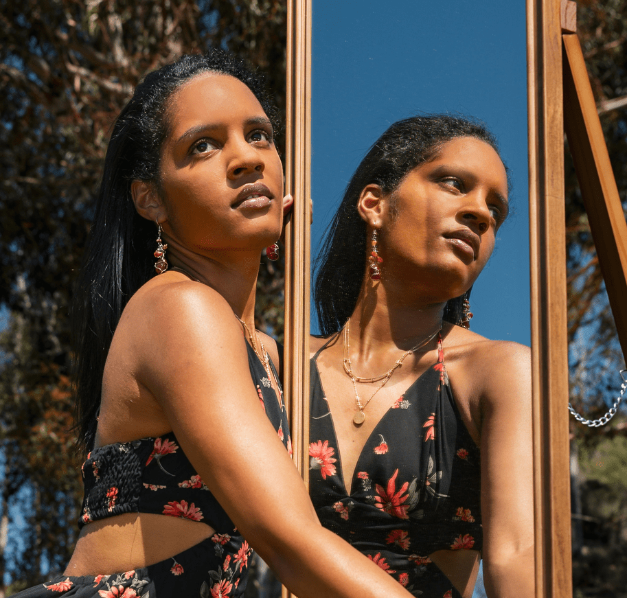 Lose Your Mind to Find Yourself: Deja René – “Falling (Lose My Mind)”