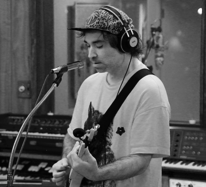 “No Secret That You’re Keeping” – Indie Rock with Elle Belle’s Signature Style