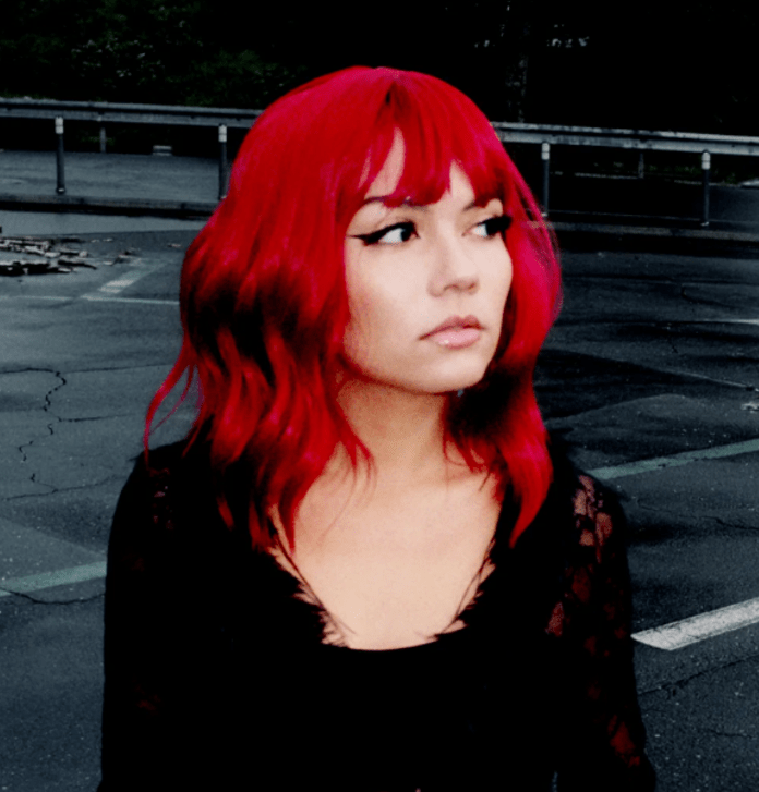 “Innocence”: Caroline Alves on Love Without Boundaries or&nbsp;Experience
