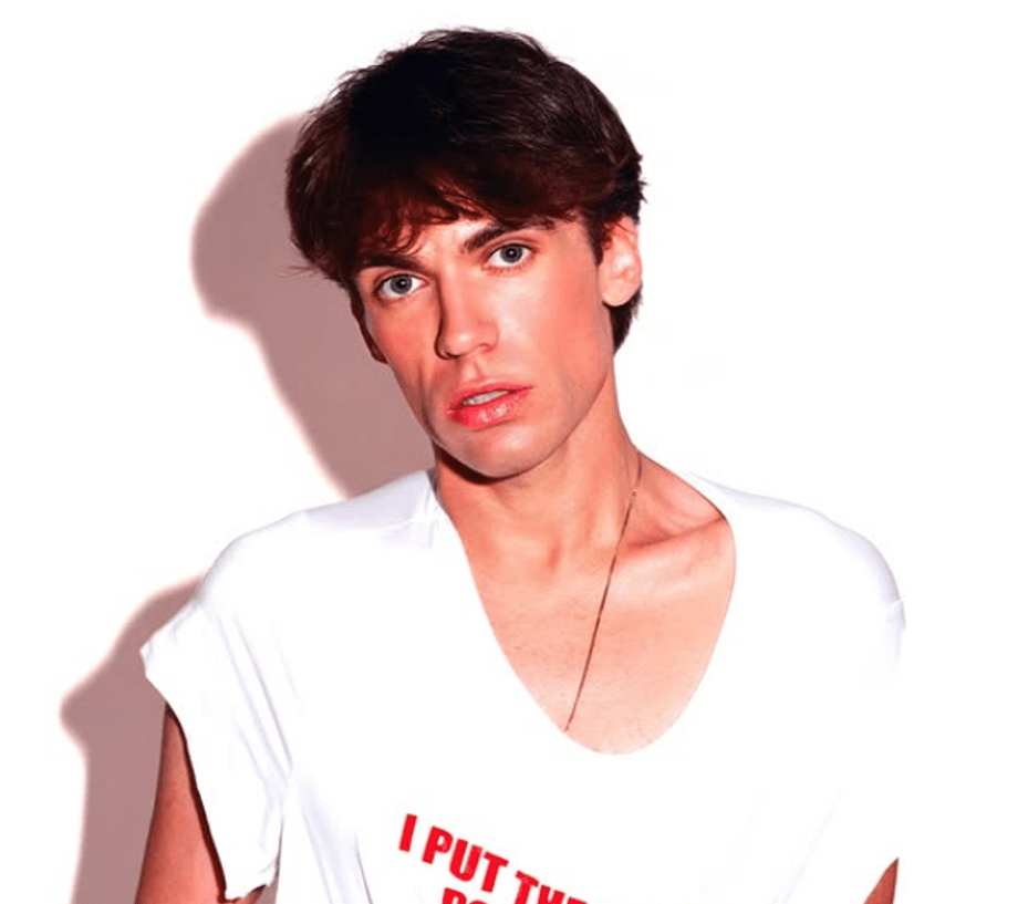 “LOVE DOCTOR”: Sean Leach’s Ironic Song of the&nbsp;Summer