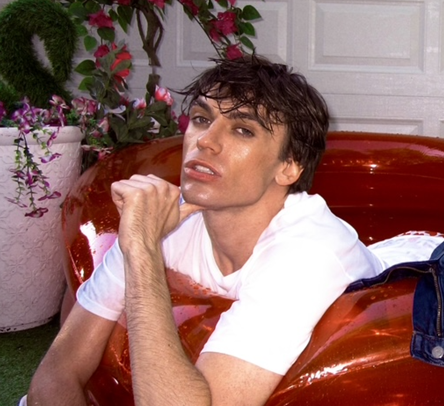 “LOVE DOCTOR”: Sean Leach’s Ironic Song of the Summer