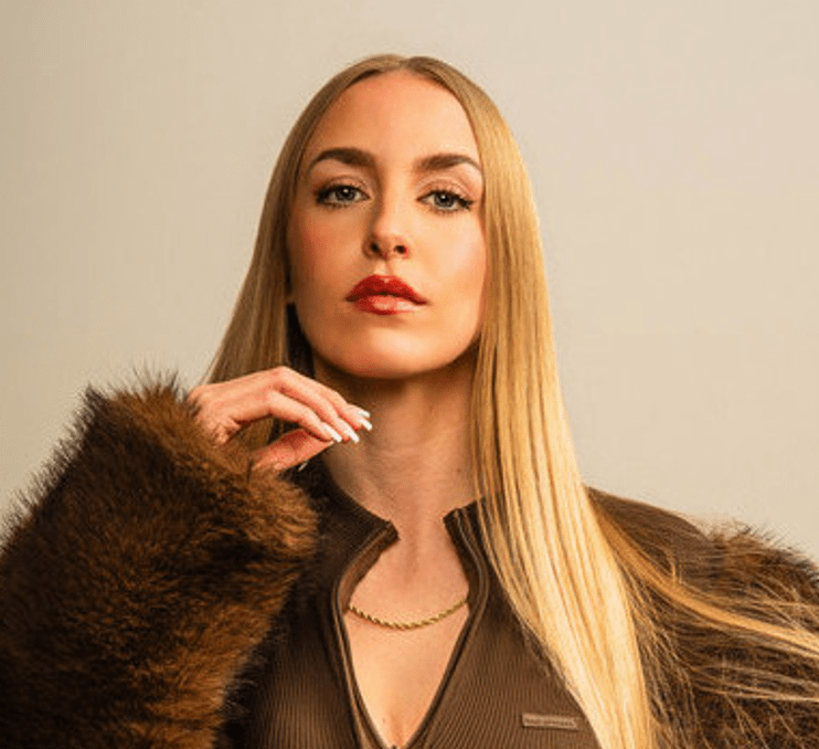 Urban Pop with Attitude: Lucy Borja with the Single “Not Login&nbsp;Out”