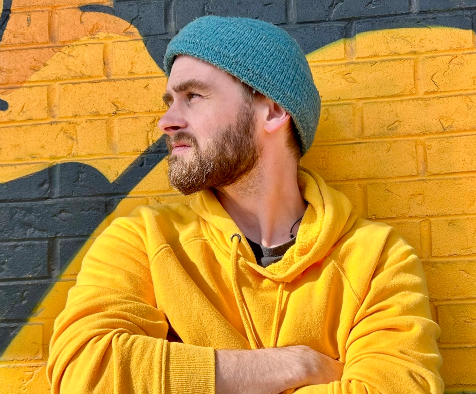 Gareth Inkster Plays with Patterns, Meaning, and Sound in “Domino”