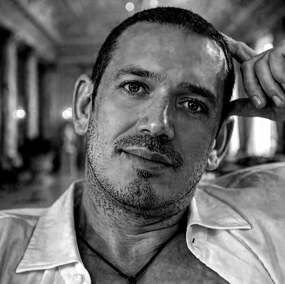 Anthony John Sissian Presents “A Promise Kept” – Music of Love and&nbsp;Light